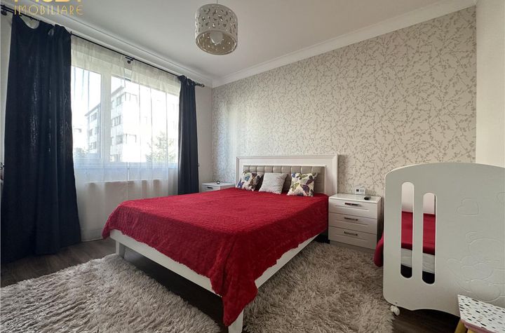 Apartament 3 camere de vanzare FLORESTI - Cluj anunturi imobiliare Cluj