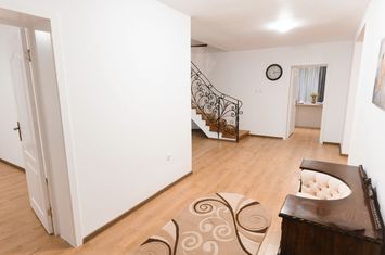 Casă - 7 camere de vanzare CRISTESTI - Mures anunturi imobiliare Mures