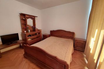Apartament 3 camere de vanzare 1 MAI - Dolj anunturi imobiliare Dolj