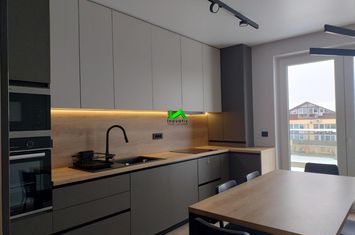 Apartament 3 camere de inchiriat CENTRAL - Sibiu anunturi imobiliare Sibiu