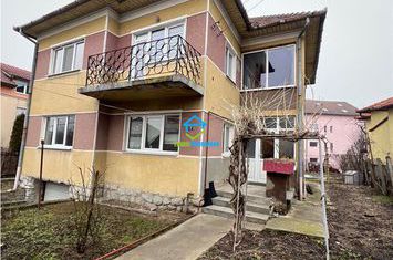 Vilă - 4 camere de vanzare ANDREI MURESANU - Cluj anunturi imobiliare Cluj
