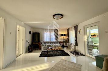 Casa individuala cu teren de 610mp, supraveghere video, zona Ghirodei anunturi imobiliare Timis
