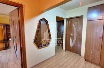 Apartament 3 camere decomandat, centrala proprie, zona calea Lipovei anunturi imobiliare Timis