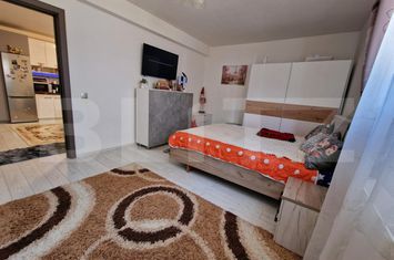Apartament 3 camere de vanzare FLORESTI - Cluj anunturi imobiliare Cluj