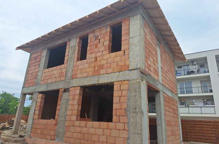 VILA INDIVIDUALA P+1-STR.ASTRELOR(METROU BERCENI) anunturi imobiliare Bucuresti