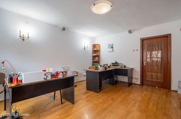 Apartament cu 4 camere Calea Calarasi - vedere laterala anunturi imobiliare Bucuresti