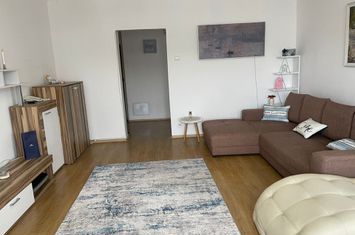 Piata Muncii metrou vanzare apartament 3 camere anunturi imobiliare Bucuresti