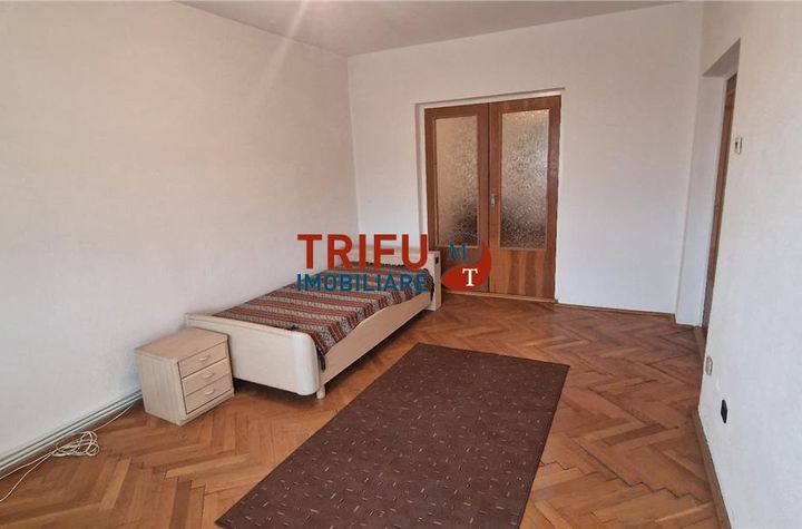 Apartament 3 camere de vanzare CETATE - Alba anunturi imobiliare Alba