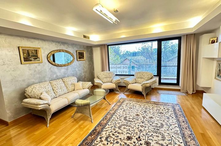 Eleganță în Herăstrău: 3 Camere cu Terase și Parcare Subterană anunturi imobiliare Bucuresti