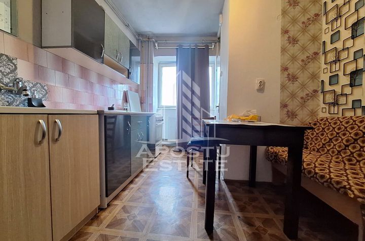 Apartament cu 2 camere, 82 mp construiti, Uta anunturi imobiliare Arad