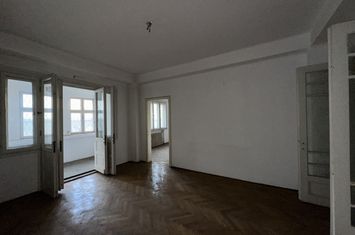 ARMENEASCA - Carol 4 camere 120 mp utili parter cu curte anunturi imobiliare Bucuresti
