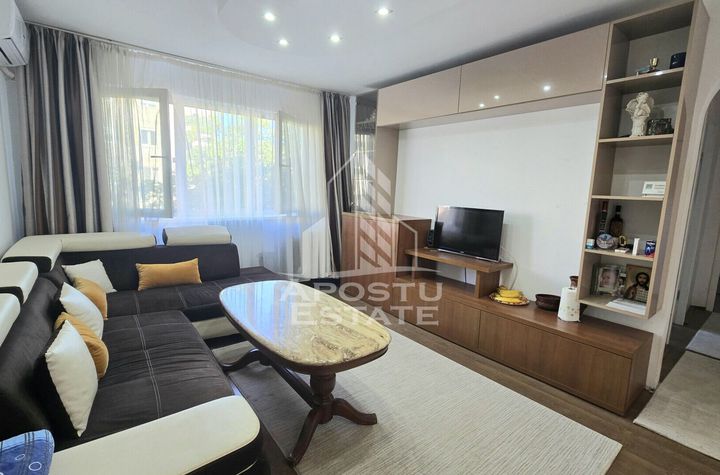 Apartament cu 4 camere, etaj intermediar, zona Dacia anunturi imobiliare Timis