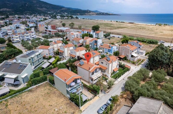 Casă individuală 150 mp, 200 m de mare — Nea Iraklitsa anunturi imobiliare Grecia