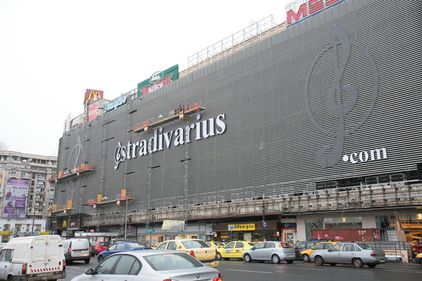 Probabil cel mai scump teren din Bucureşti: cât valorează suprafaţa pe care este construit magazinul Unirea