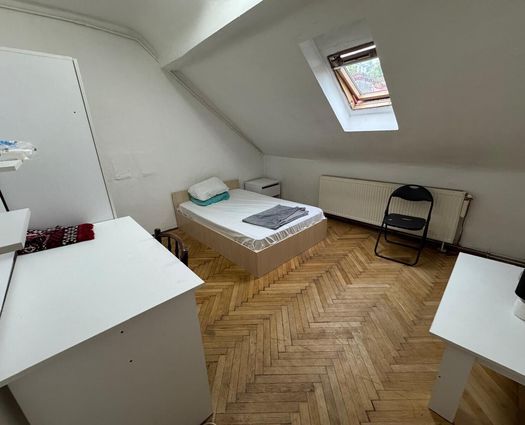 Apartament 5 camere Cotroceni, 102 mp