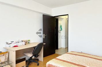 Apartament cu 1 camera de inchirat Bld. Decebal Oradea anunturi imobiliare Bihor