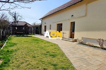 Casa 4 camere, mobilata, utilata, 593 mp teren, zona Centru anunturi imobiliare Alba