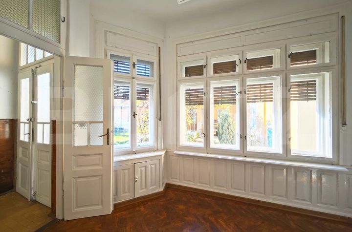 Apartament 4 camere de vanzare ORADEA - Bihor anunturi imobiliare Bihor