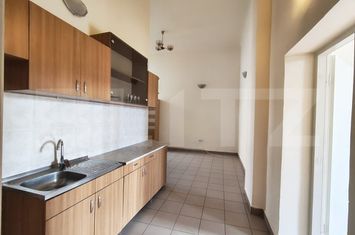 Apartament 3 camere de vanzare ORADEA - Bihor anunturi imobiliare Bihor