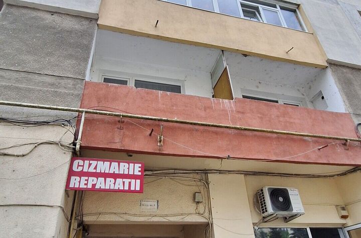 Apartament 3 camere de vanzare GAVANA - Arges anunturi imobiliare Arges