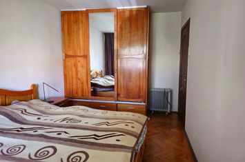 Apartament 4 camere de vanzare TRACTORU - Brasov anunturi imobiliare Brasov