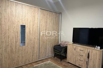 Casa spatioasa cu 482mp teren, de vanzare, central Sirul Canonicilor anunturi imobiliare Bihor