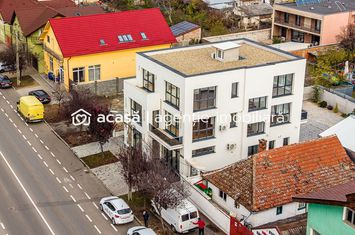 Clădire nouă P+2 cu showroom și birouri în Arad anunturi imobiliare Arad