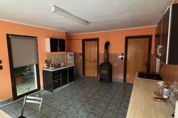 Vilă - 6 camere de vanzare TAUTII-MAGHERAUS - Maramures anunturi imobiliare Maramures