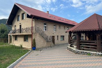 Vilă - 13 camere de vanzare SUCEVITA - Suceava anunturi imobiliare Suceava