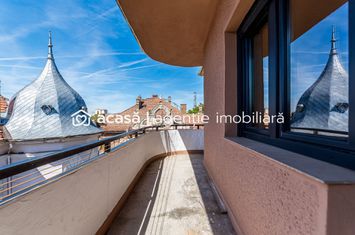 Apartament ultracentral cu 4 camere renovat recent Comision 0 anunturi imobiliare Arad