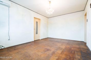 Apartament 3 camere de vanzare P-TA VICTORIEI - Bucuresti anunturi imobiliare Bucuresti