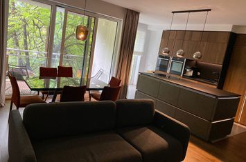 Apartament 4 camere de vanzare P-TA VICTORIEI - Bucuresti anunturi imobiliare Bucuresti