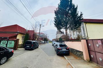 Casă / Vilă cu 8 camere de vânzare în zona Turnisor anunturi imobiliare Sibiu