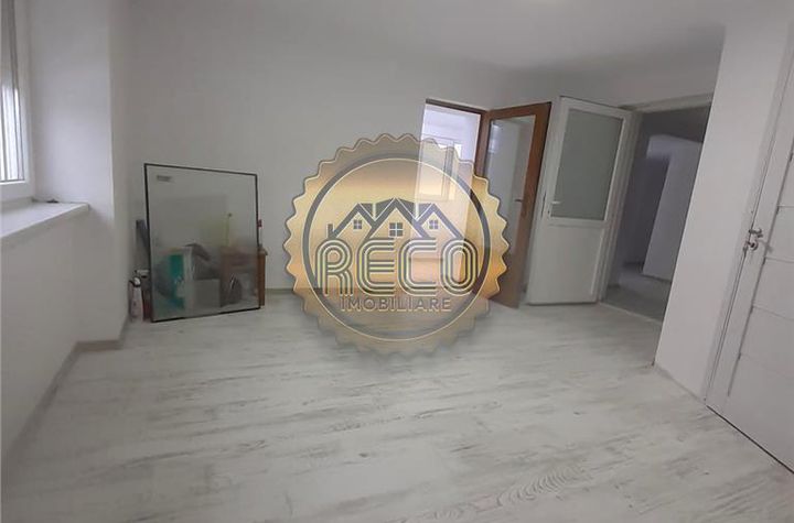 Casă - 5 camere de vanzare CENTRAL - Bihor anunturi imobiliare Bihor