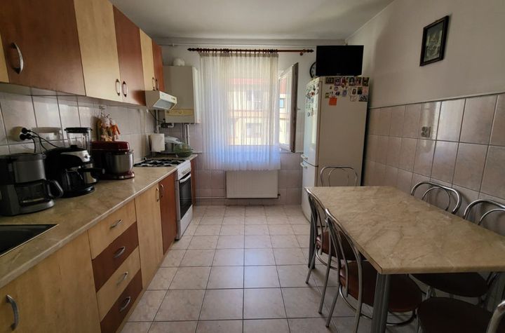 Apartament 3 camere de vanzare TURNISOR - Sibiu anunturi imobiliare Sibiu