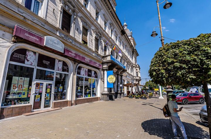 Apartament 2 camere - Etaj 1 - Palatul Neumann, Arad - COMISION 0% anunturi imobiliare Arad