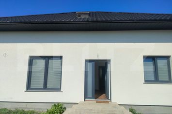 Vilă - 6 camere de vanzare RADAUTI - Suceava anunturi imobiliare Suceava