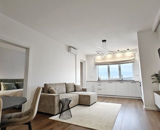 Apartament 3 camere Floresti, 67 mp