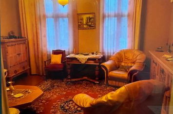 Casă - 4 camere de vanzare RADAUTI - Suceava anunturi imobiliare Suceava