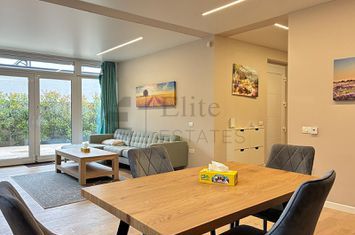Casa lux cu 5 camere de inchirat in Cartierul Tineretului din Oradea anunturi imobiliare Bihor