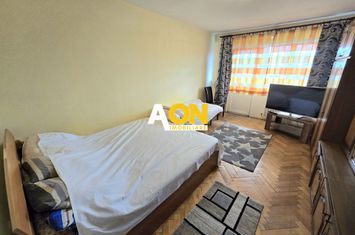 Apartament cu 3 Camere, Etaj Intermediar, Lift, Zonă Ultracentrală anunturi imobiliare Alba