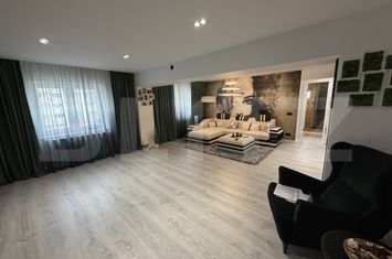 Apartament 4 camere de vanzare ZALAU - Salaj anunturi imobiliare Salaj