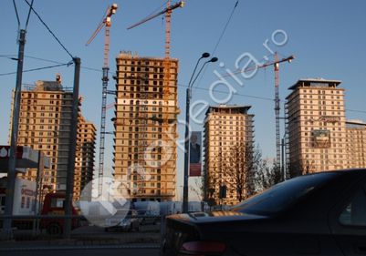 În Capitală, 5000 de apartamente noi au rămas doar pe planşă