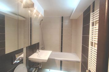 Apartament 2 camere de vanzare MIHAI BRAVU - Prahova anunturi imobiliare Prahova