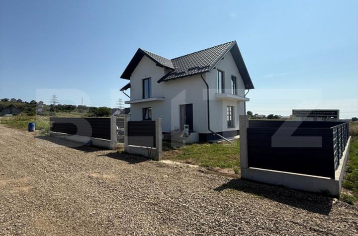 Vilă - 4 camere de vanzare SUCEAVA - Suceava anunturi imobiliare Suceava