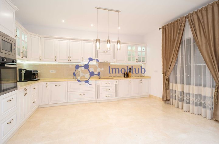 Casa exclusivista, Breazu, 244,4 mp, intabulata, Comision 0! anunturi imobiliare Iasi