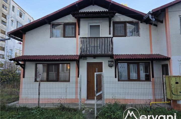 Casă - 3 camere de vanzare CENTRU - Prahova anunturi imobiliare Prahova