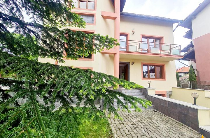 Casă - 7 camere de inchiriat BARTOLOMEU - Brasov anunturi imobiliare Brasov
