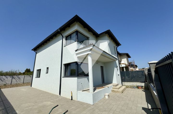 Vilă - 4 camere de vanzare CRISTIAN - Sibiu anunturi imobiliare Sibiu