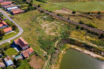 Teren intravilan construcții în Sântana anunturi imobiliare Arad